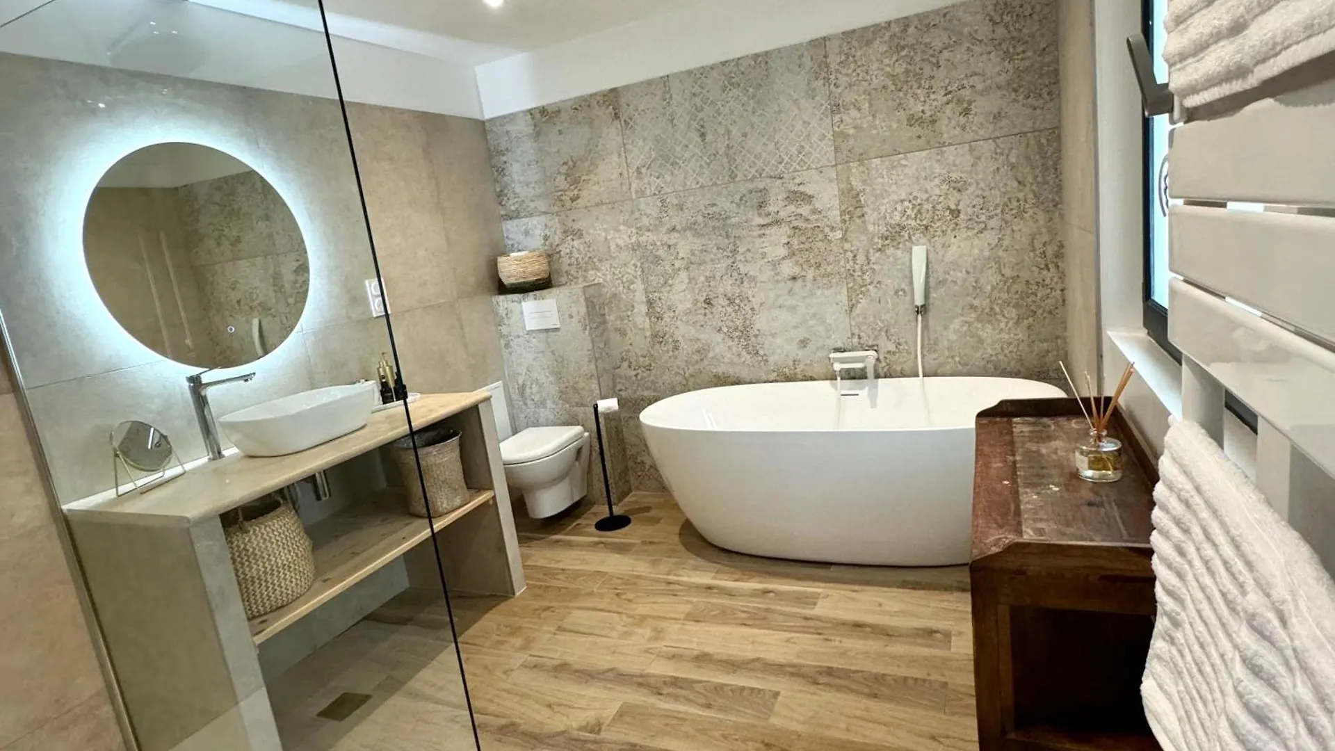 Mas Provencal Avec Piscine Chauffee ! Villa Tarascon Holiday home